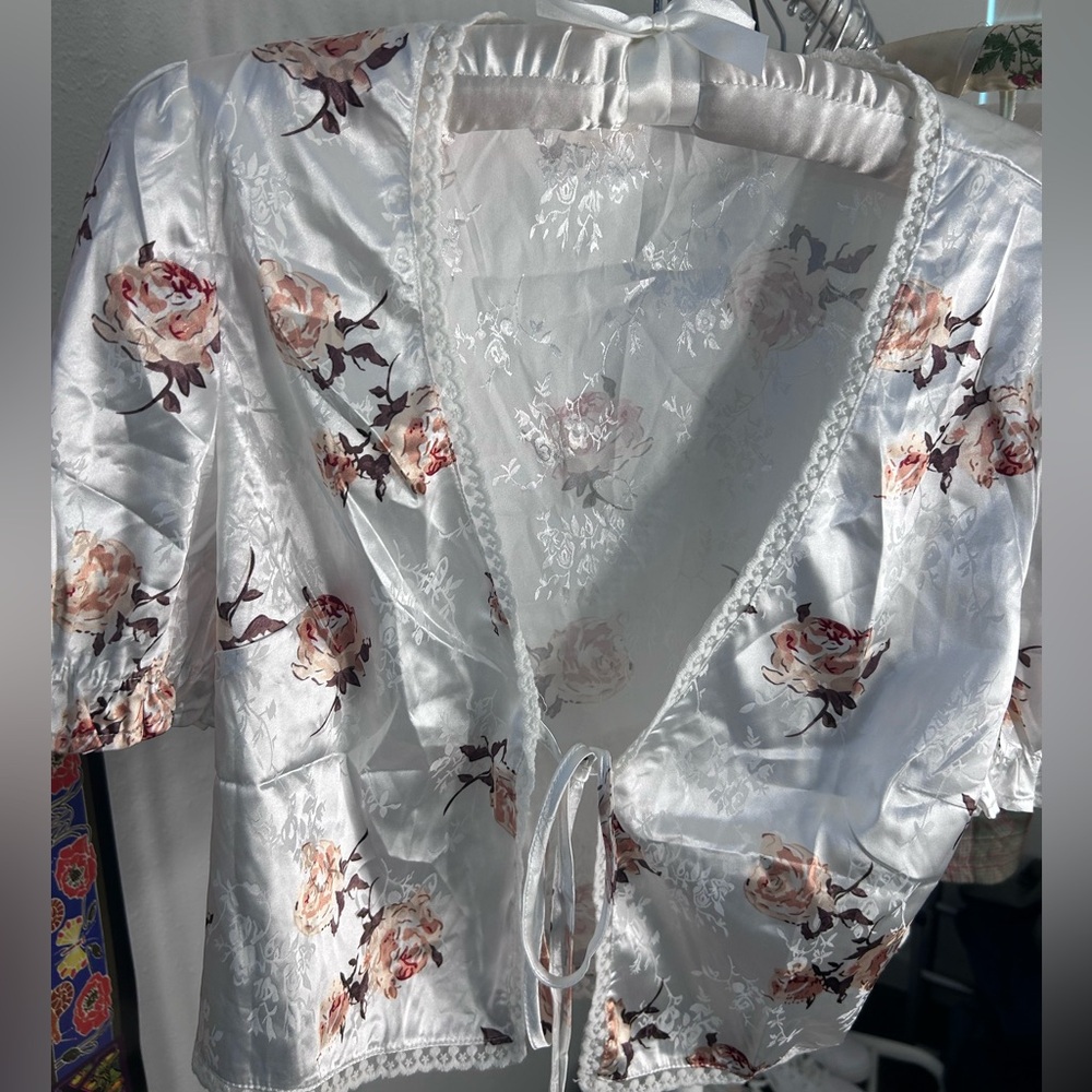 Satin lace up/tie up lace floral white top cropped